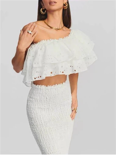 Бял разрошен комплект с две части